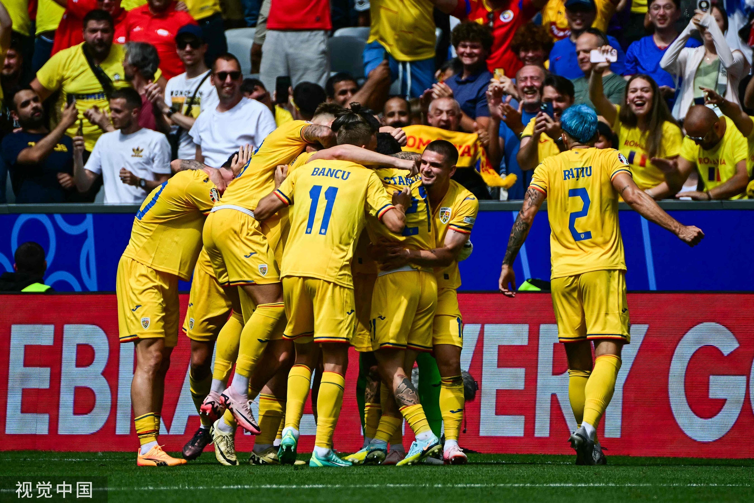 包含瑞典客场大胜罗马尼亚,晋级欧洲杯次轮的词条 包含瑞典客场大胜罗马尼亚,晋级欧洲杯次轮的词条