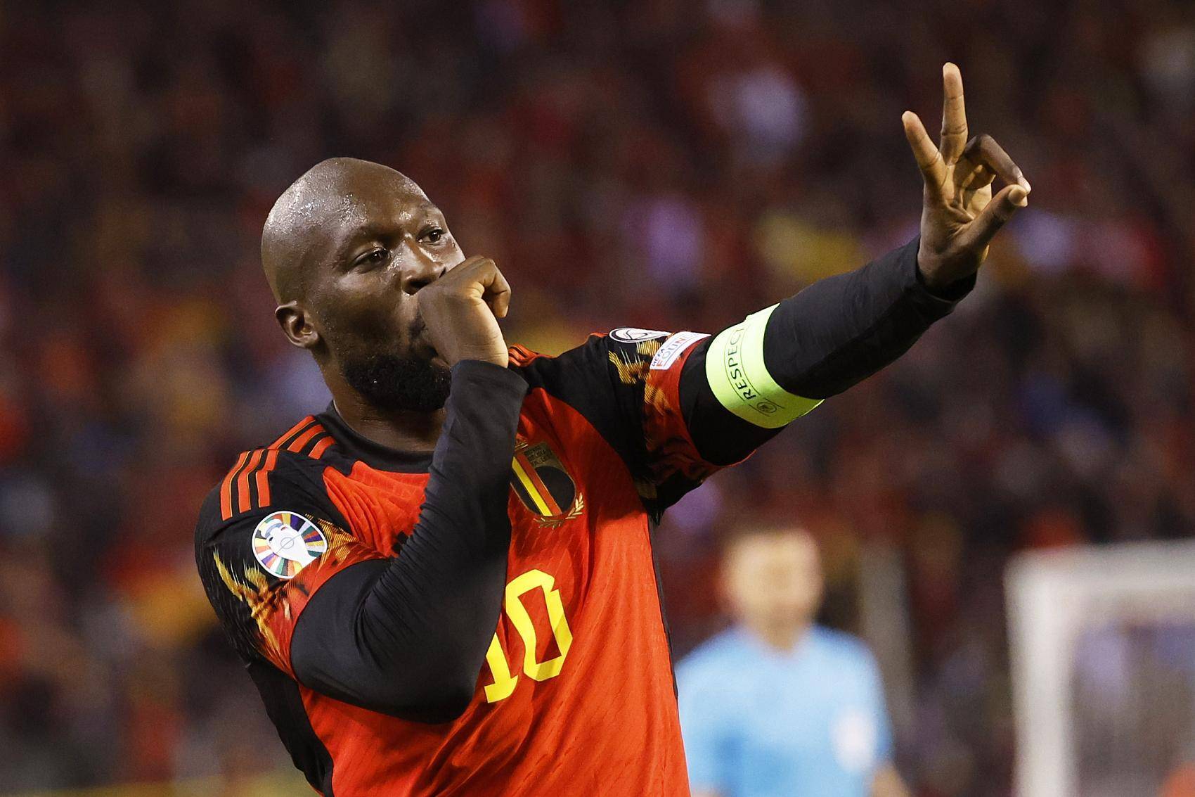 开云体育app-欧预赛半决胜负难分，球队誓取胜利