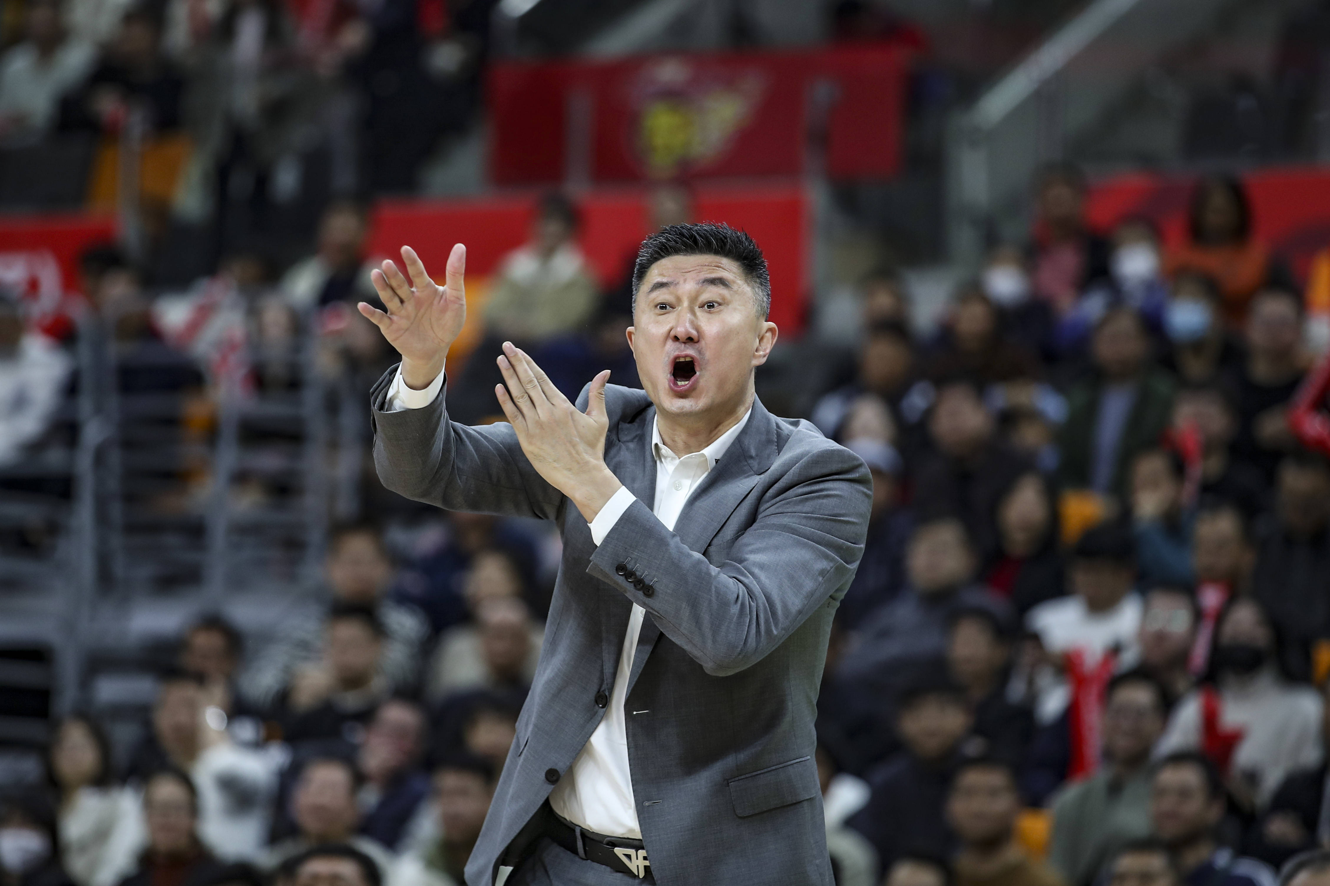 开云体育-华南虎主场获胜，河南队遭遇失败的简单介绍