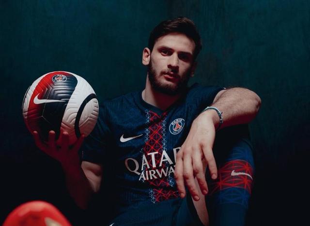 开云体育官方入口-西甲劲旅遭遇奇观，球迷纷纷点赞的简单介绍