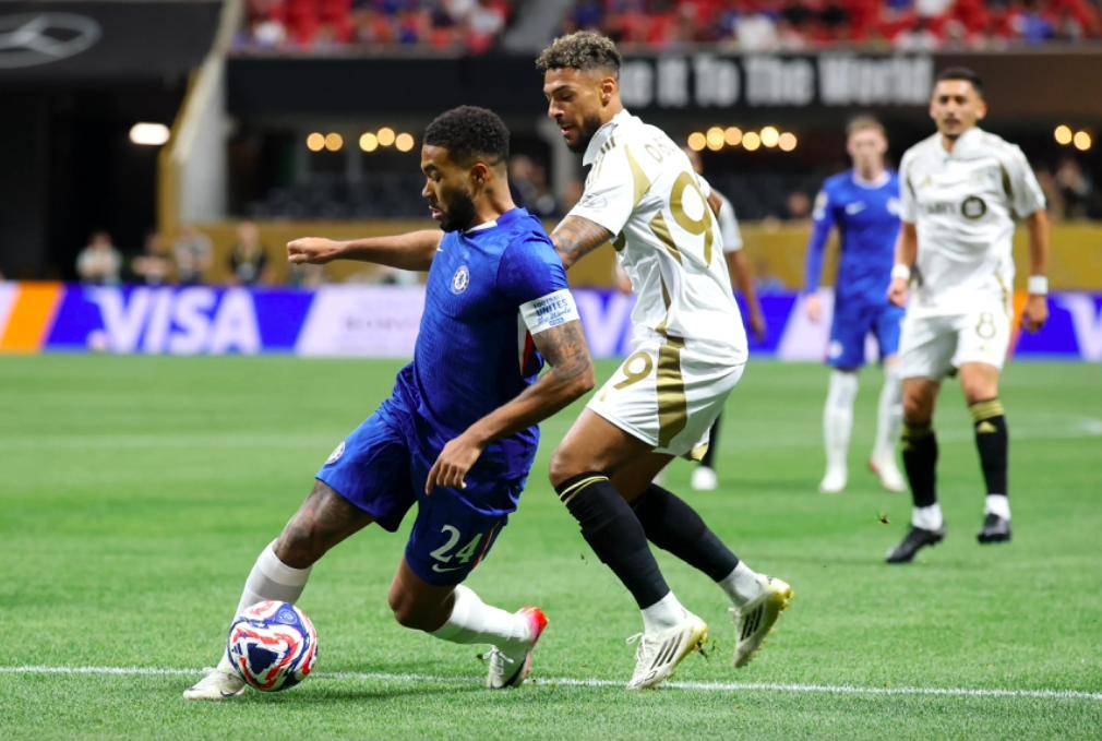 欧洲豪门再战赛场,角逐异常激烈 欧洲豪门再战赛场,角逐异常激烈