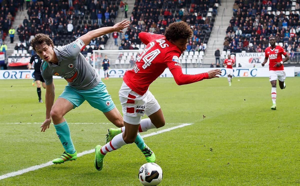 开云体育在线登录-马洛卡客场逼平奥萨苏纳，卡瓦尼处子进球的简单介绍