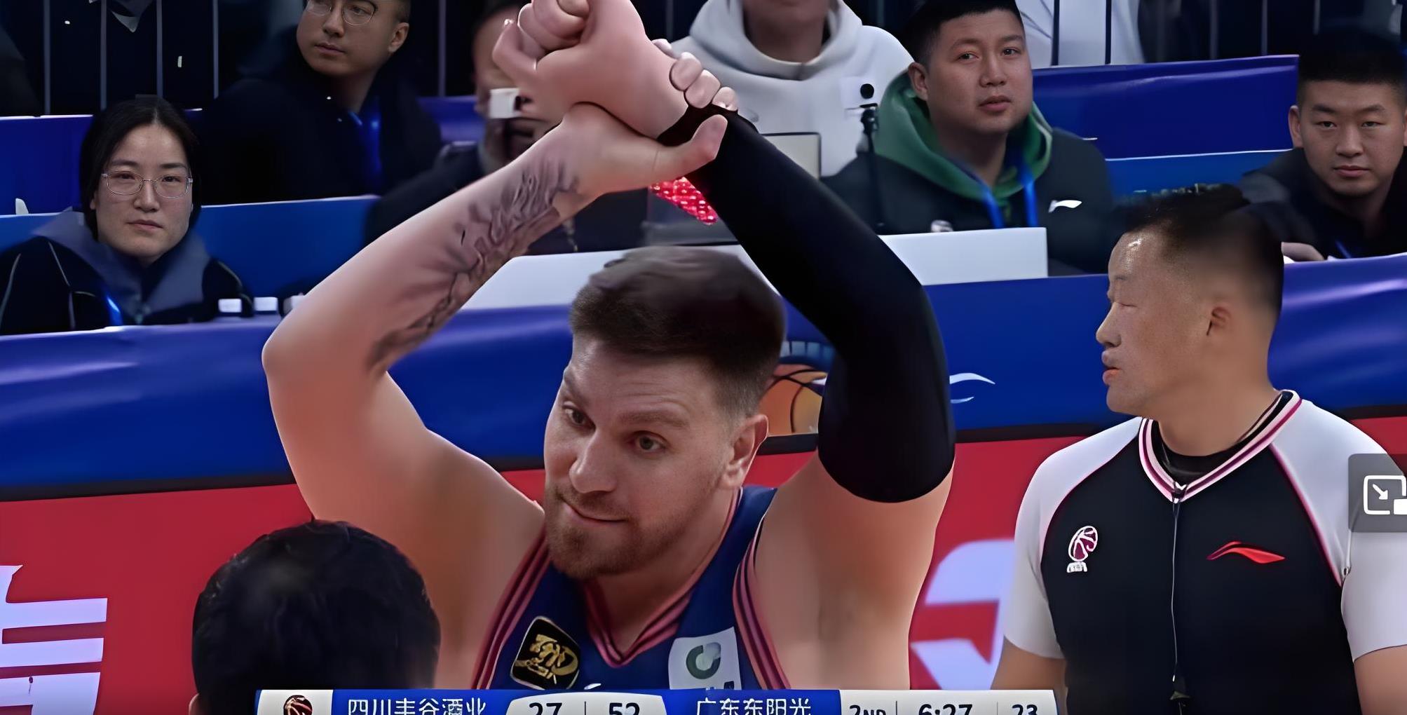 开云体育网页版入口-比赛将带来惊喜，球员们踏出风暴的简单介绍