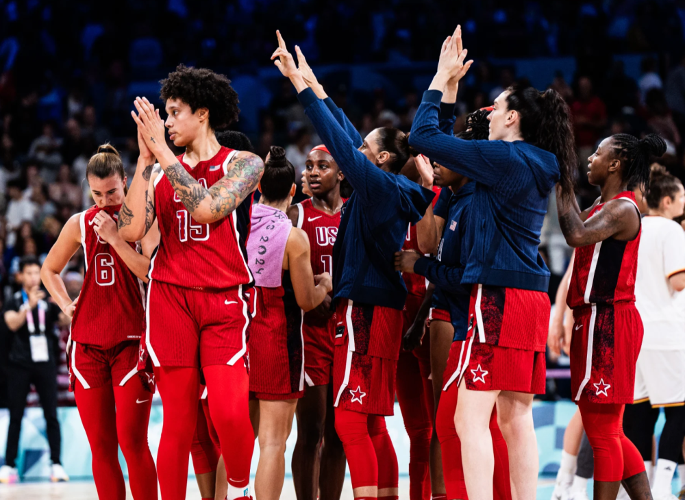 加拿大女篮实现对决胜利,法国男篮小组赛出局 加拿大女篮实现对决胜利,法国男篮小组赛出局