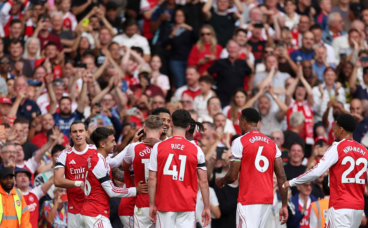 开云体育中国官网-包含阿森纳主教练赞扬球员拼搏精神，展现团队实力的词条