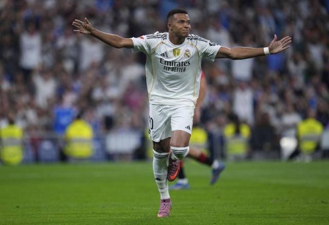 包含切沃主场告捷,小胜拉近积分差距的词条 包含切沃主场告捷,小胜拉近积分差距的词条