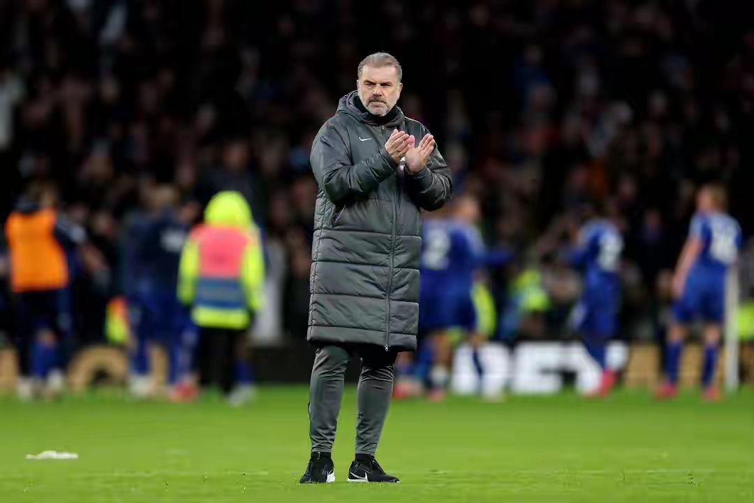 托特纳姆热刺凭借弯猛攻,逆转比赛取胜的简单介绍 托特纳姆热刺凭借弯猛攻,逆转比赛取胜的简单介绍